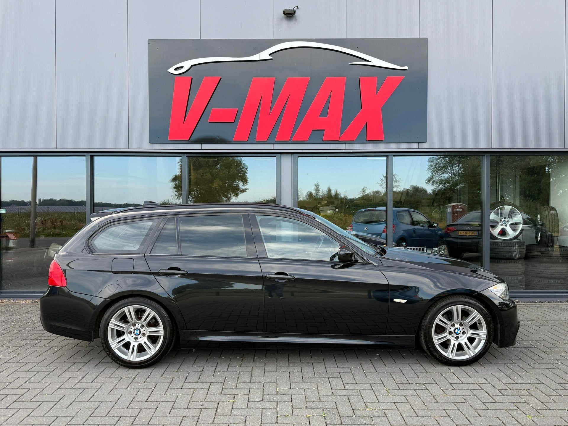 BMW 318i 2.0LCI Touring M-Sport Navi Xenon Alcantara Stoelvw, Achterwielaandrijving, Alcantara, Zwart, Handgeschakeld