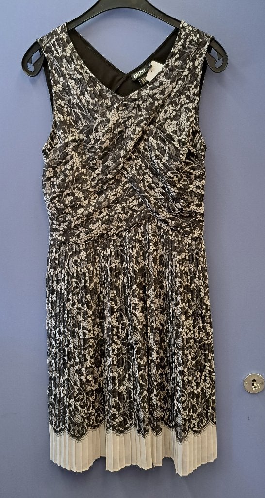 DKNY zwart / grijs geprint jurkje plissé rok mt 36 S 42205, ., Zwart, DKNY, Ophalen of Verzenden