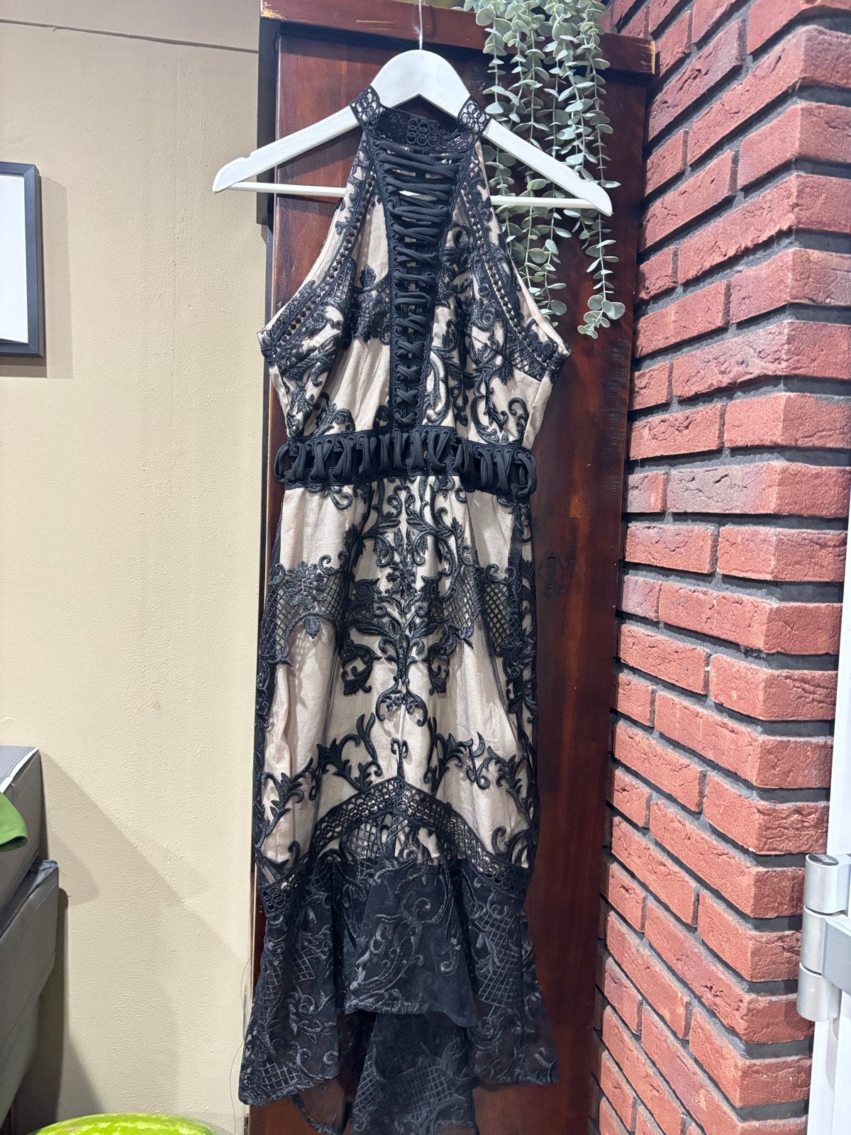 True Decadence Zwarte Kanten Jurk met Open Rug, Kleding | Dames, Jurken, Verzenden, Zwart, Zo goed als nieuw, Maat 34 (XS) of kleiner