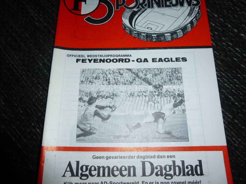 Feyenoord-GAE uit en thuis, Verzamelen, Verzenden, Zo goed als nieuw, Feyenoord, Overige typen