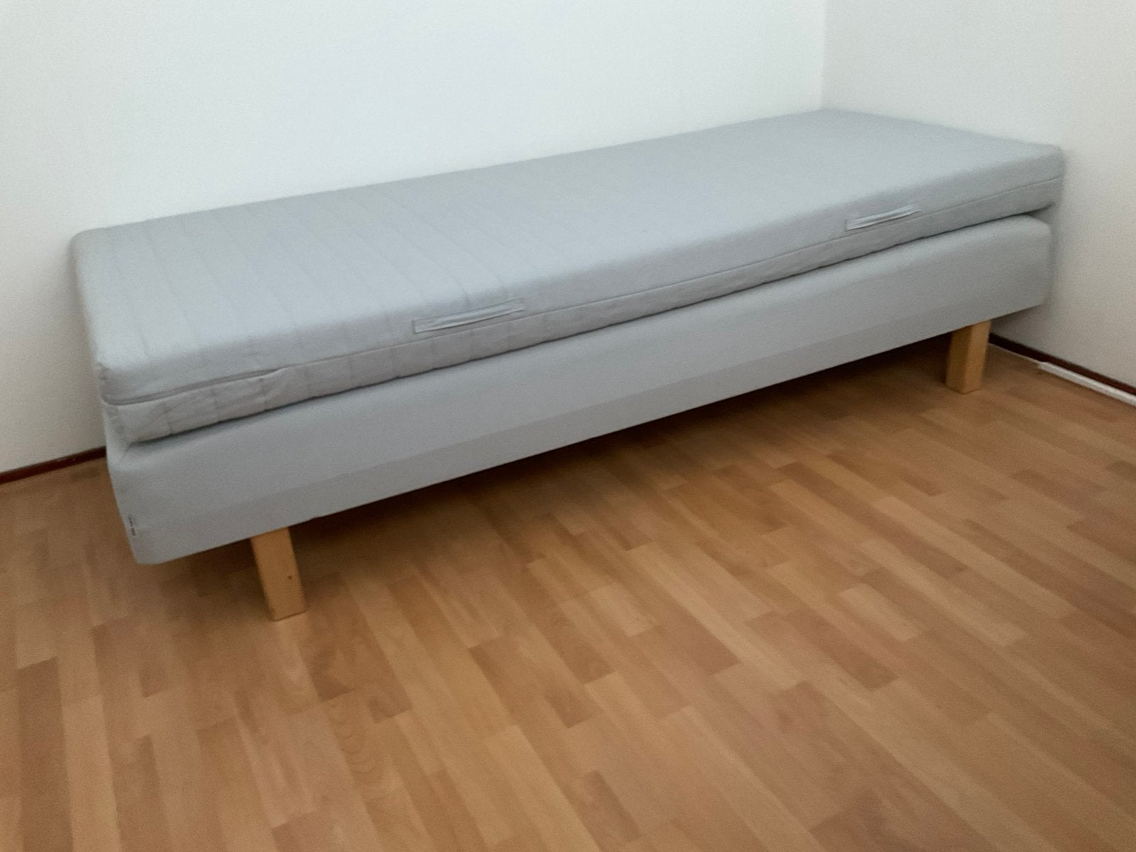 Ikea boxspring 90 x 220, Ophalen, 90 cm, Eenpersoons, Zo goed als nieuw