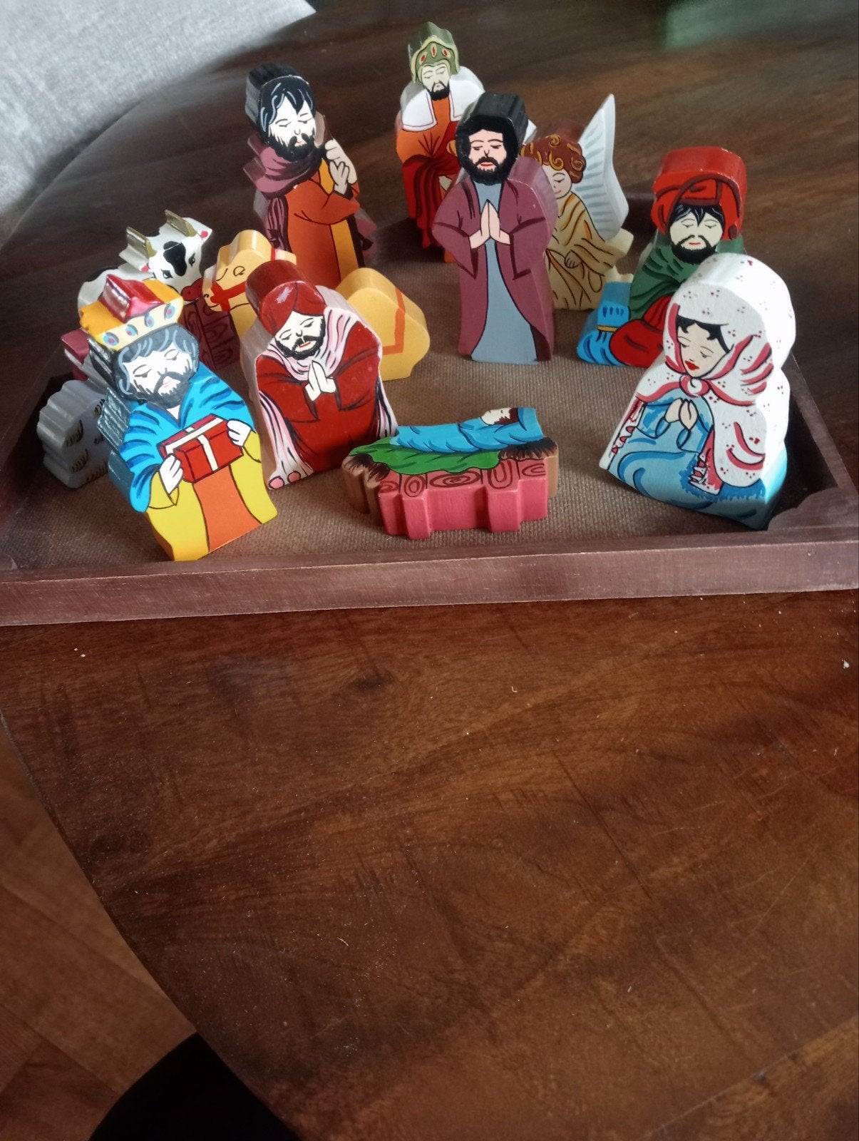 Houten kerststal figuurtjes.Sri Lanka.en 4 mini  stalletjes, Diversen, Kerst, Ophalen of Verzenden