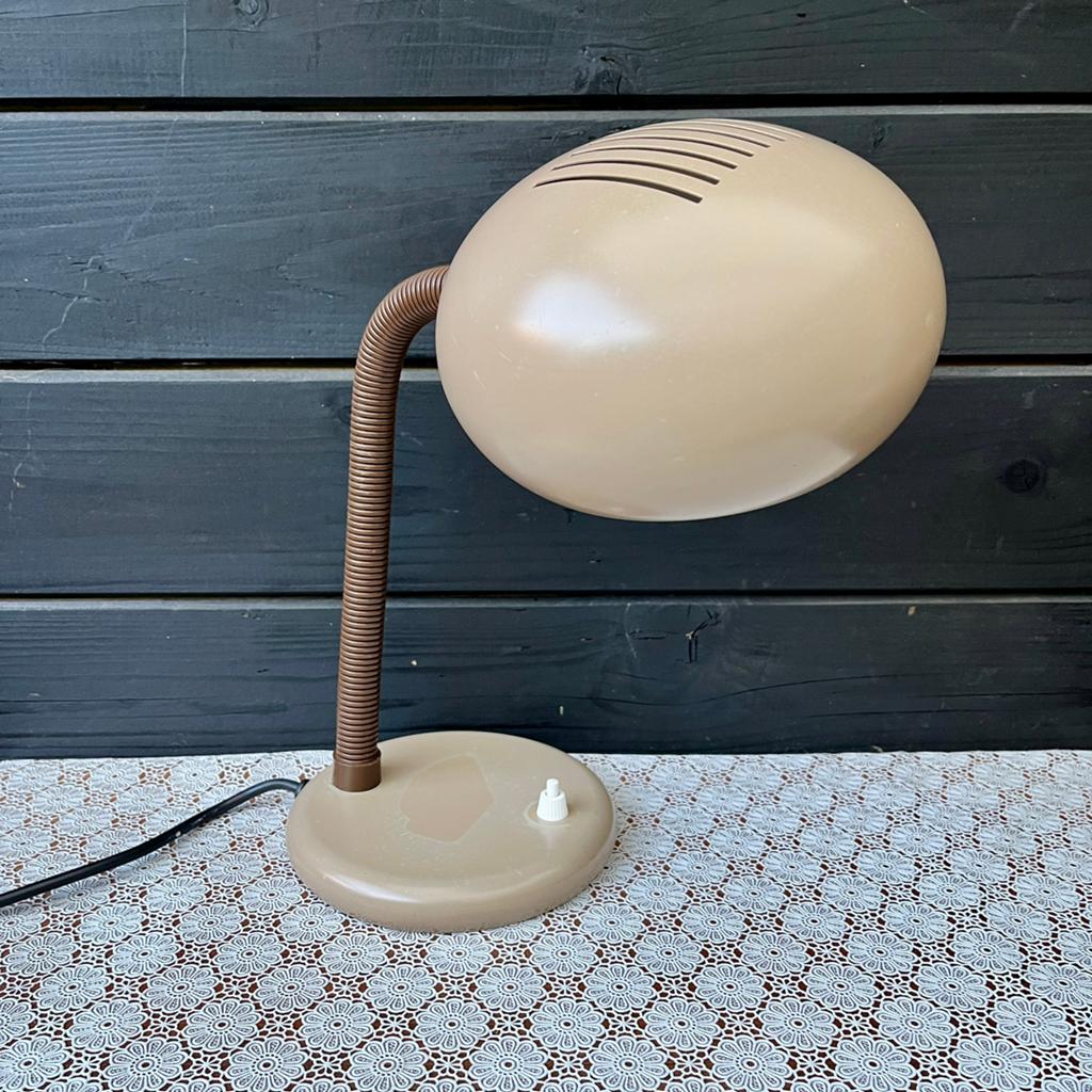 Vintage beige bureaulamp, Huis en Inrichting, Lampen | Tafellampen, Ophalen of Verzenden, Gebruikt, Metaal, Minder dan 50 cm