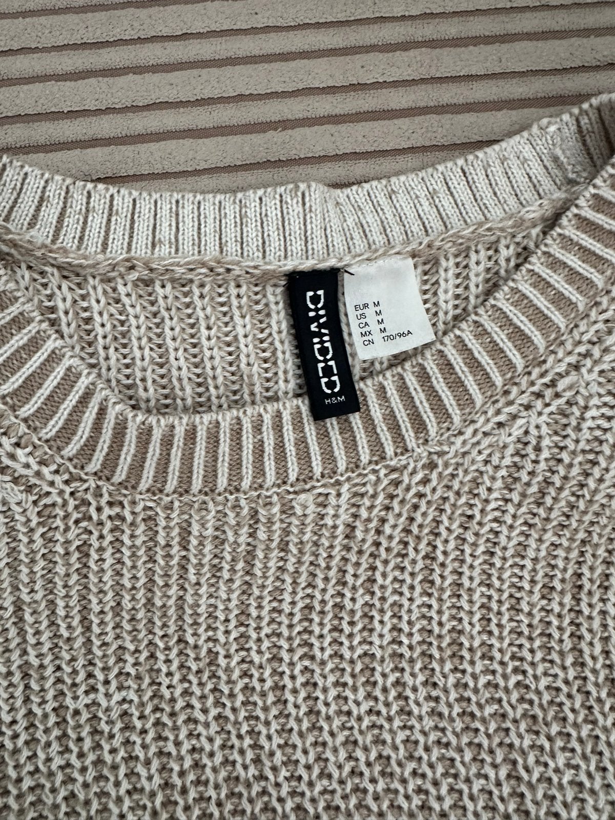 Mooie beige dames trui maat M van H&M, Kleding | Dames, Ophalen of Verzenden, Zo goed als nieuw, Maat 38/40 (M), Beige