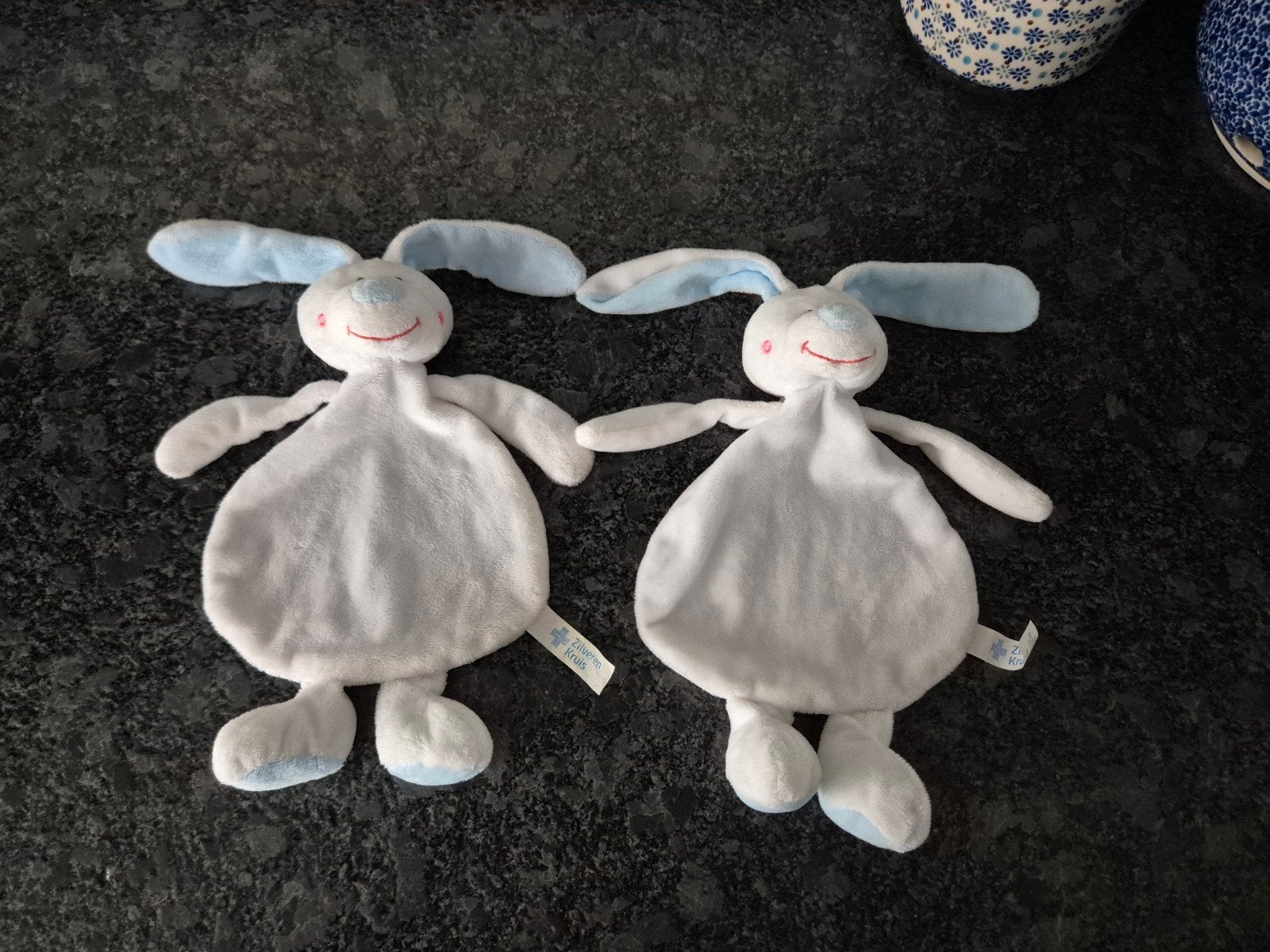 Natalis / Zilveren Kruis - Knuffeldoekjes Konijn 2 stuks, Ophalen of Verzenden, Konijn