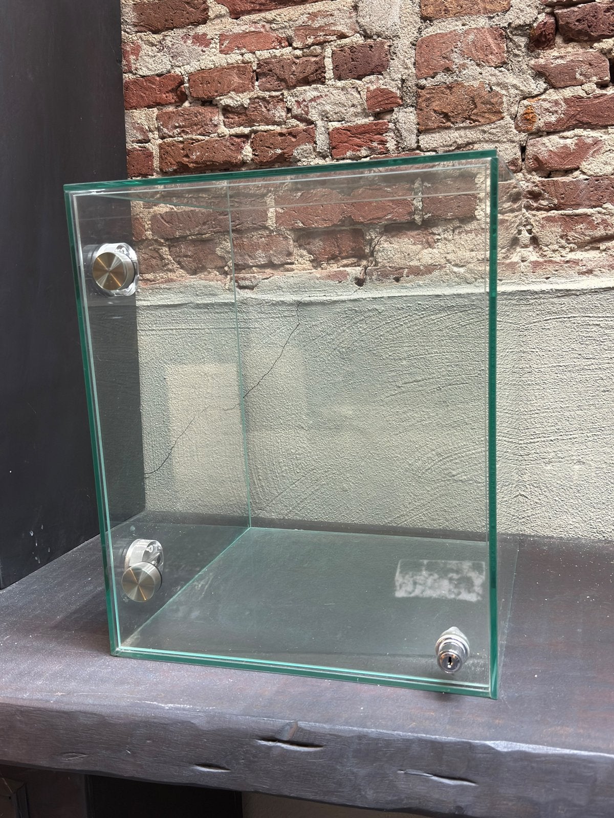 Glazen vitrine kubus, Ophalen of Verzenden, Gebruikt