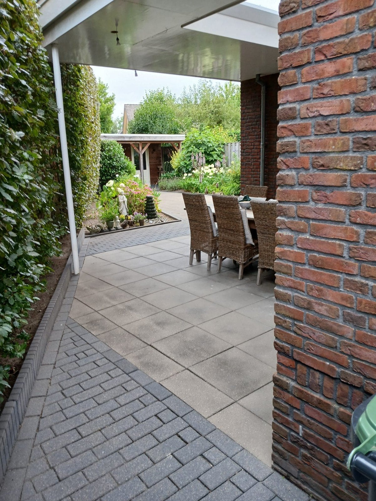 Gratis 57 m² terrastegels af te halen, Tuin en Terras, Ophalen, Gebruikt, 10 m² of meer, Beton