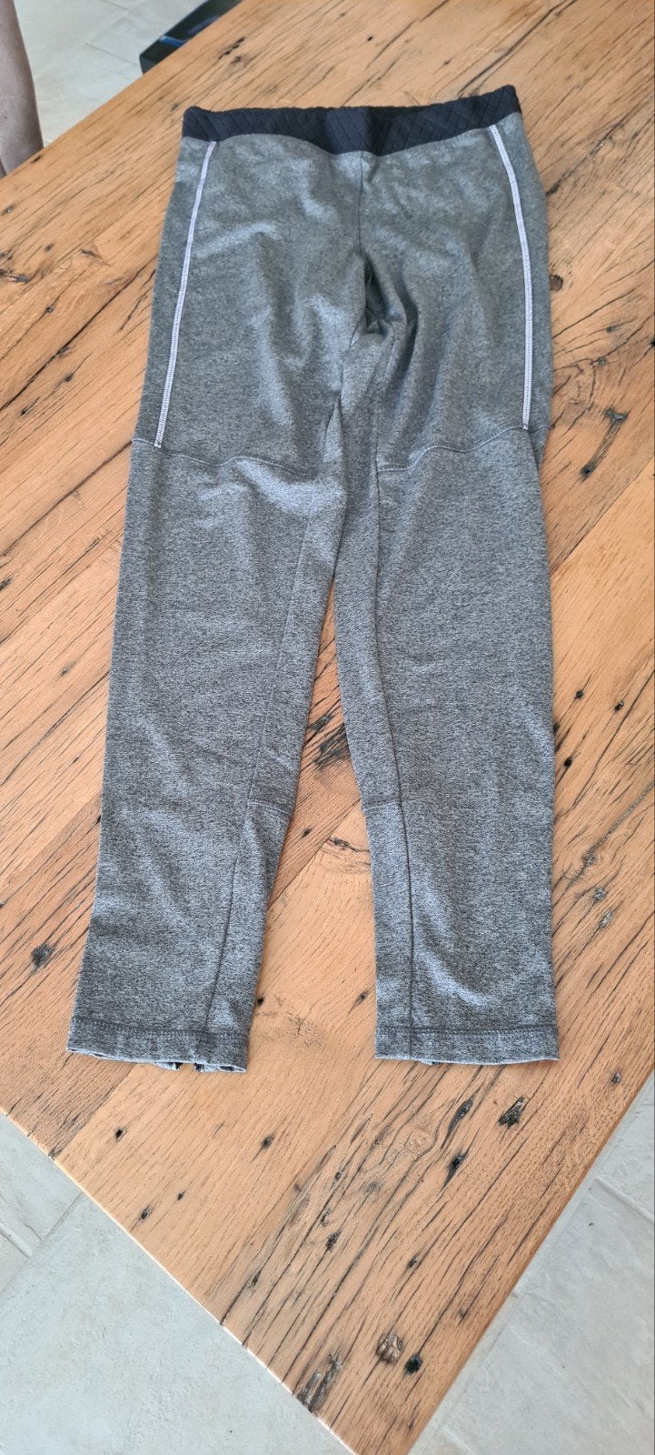 Te koop lange dames sportlegging merk Crivit, maat M, kleur, Kleding | Dames, Sportkleding, Maat 38/40 (M), Ophalen of Verzenden