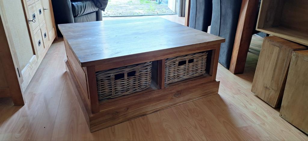 Teakhouten salontafel met 4 rieten manden - 90x88x40, Ophalen, Gebruikt, 50 tot 100 cm, Vierkant