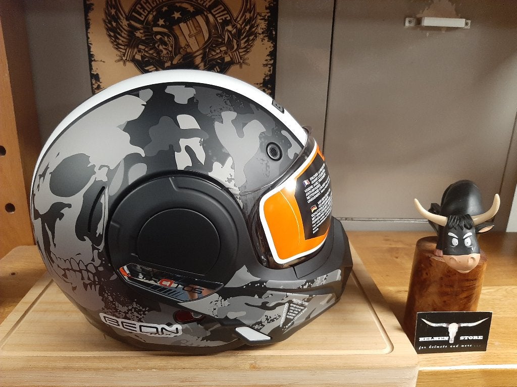 Beon stratos helm maat L Beon skull helm Beon systeemhelm L, Motoren, Pascalstraat 6 1704 RD Heerhugowaard, Systeemhelm, Dames