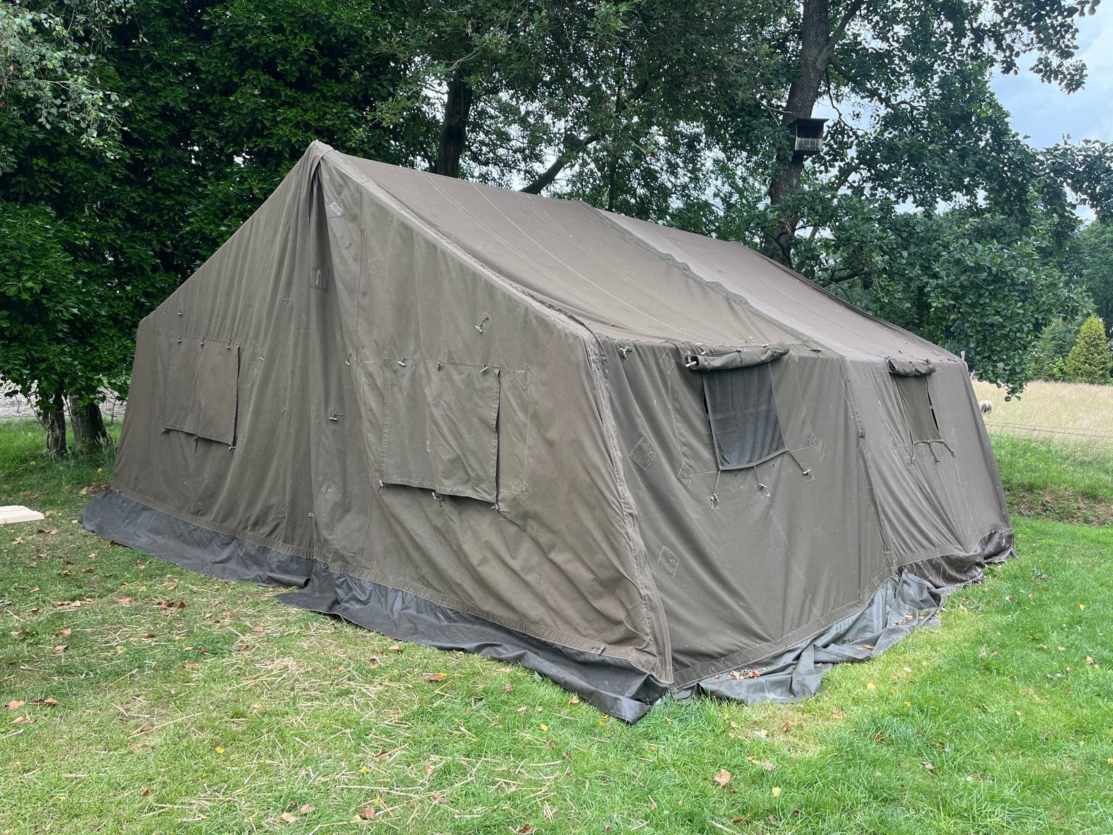 Legertent 5x5,5 meter te huur incl. meubilair en koelkast, Ophalen, Gebruikt, Meer dan 6