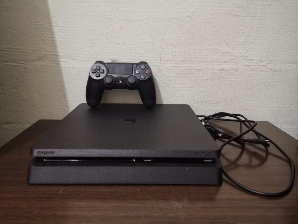 Ps4 slim 1tb met controller firmware 9.60, Ophalen, Gebruikt, 1 TB, Met 1 controller