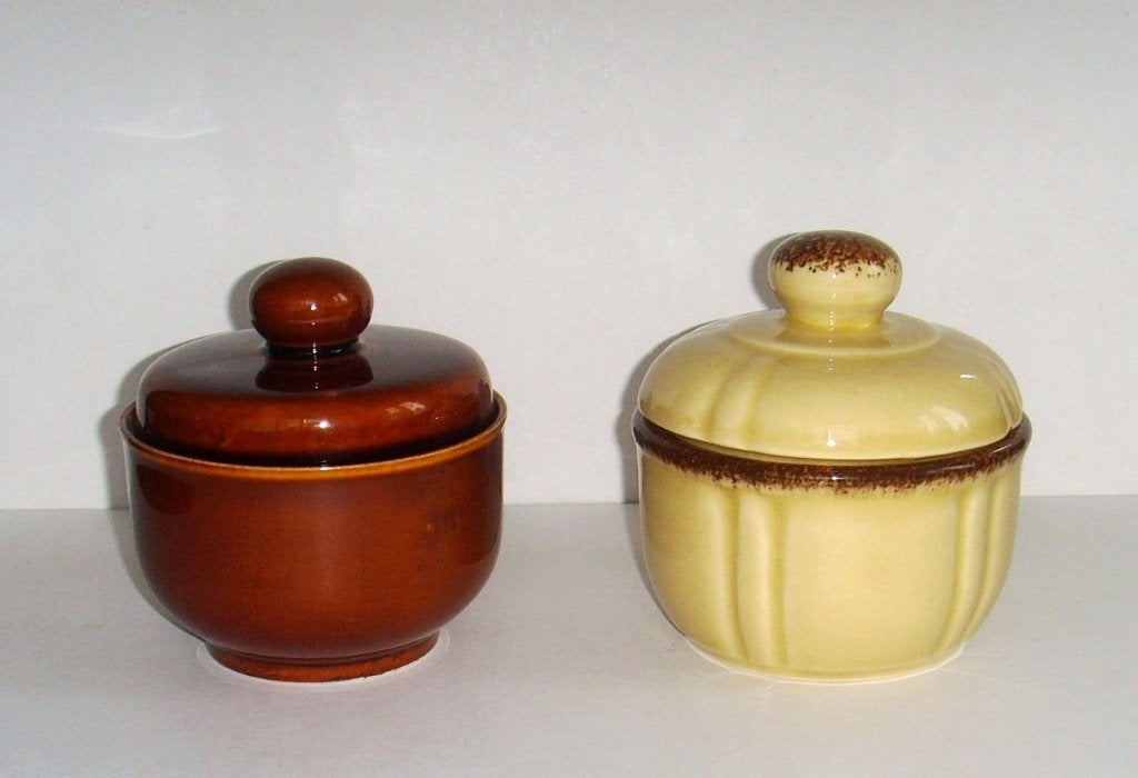 Twee retro keramiek potjes met deksel, Made GDR van de '80., Antiek en Kunst, Ophalen of Verzenden
