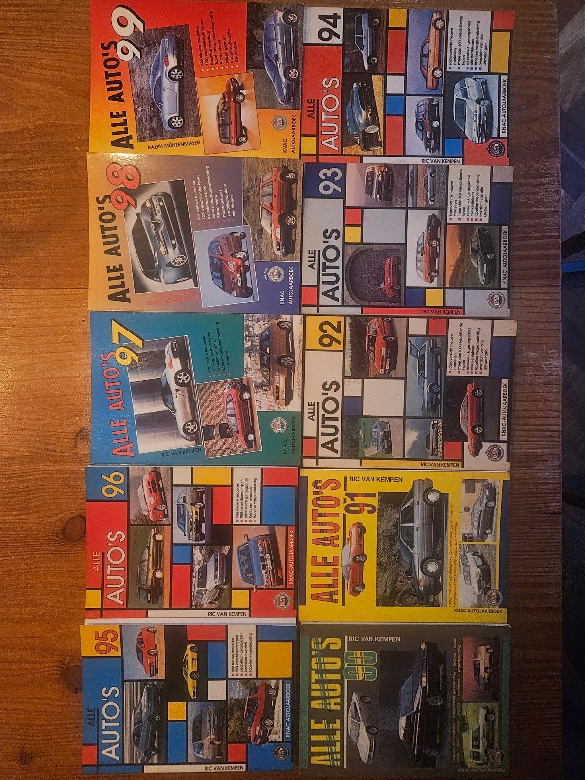 KNAC Autoboeken 'Alle Auto's' 1990-1999 - Complete Set, Ophalen of Verzenden, Gelezen, Algemeen, Ric van Kempen / Ralph Münzenmayer