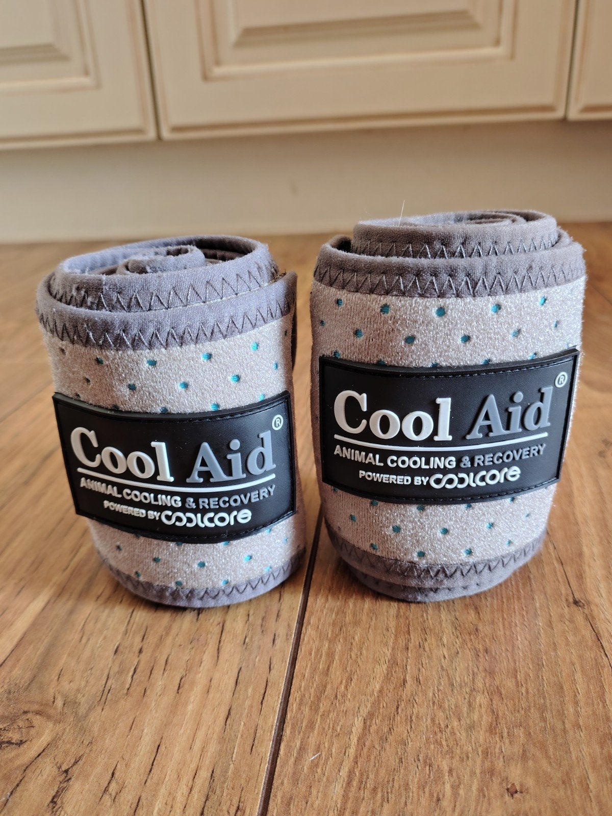 Been koeler bandages/Cool Aid Equine Polo Wraps, Dieren en Toebehoren, Bandages, Ademend, Zo goed als nieuw, Stal