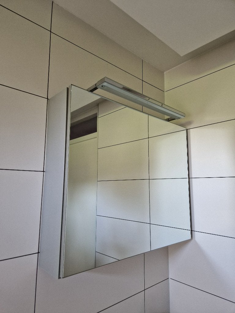 spiegelkast met verlichting, Huis en Inrichting, Badkamer | Badkamermeubels, Ophalen, 50 tot 100 cm, Minder dan 25 cm, Minder dan 100 cm
