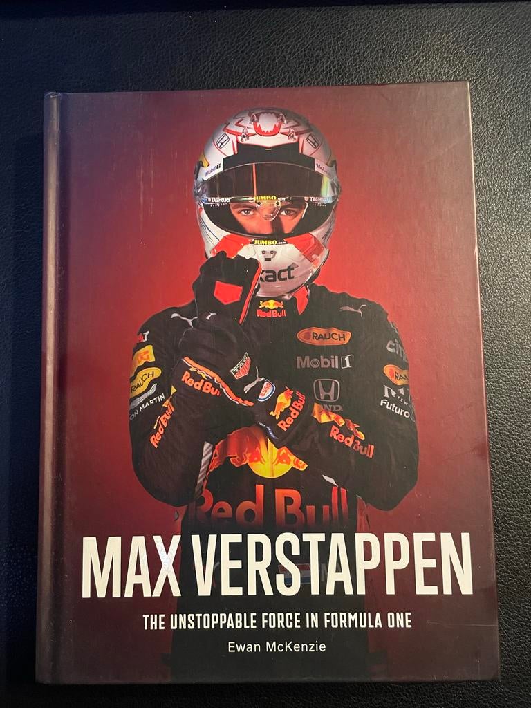 Boek: Max Verstappen, an unstoppable force in Formula 1, Ophalen of Verzenden, Zo goed als nieuw, Ewan McKenzie