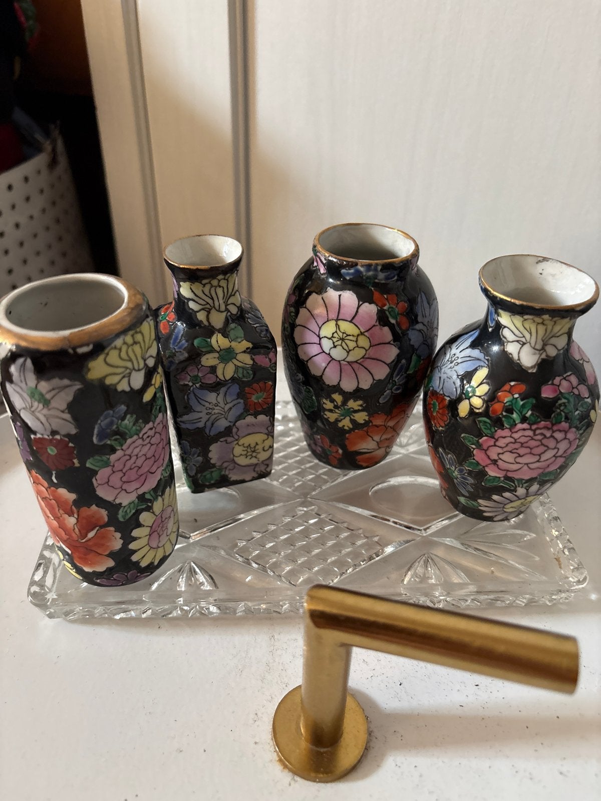 Set van 4 Chinese miniatuur vazen met bloemmotief, Ophalen of Verzenden