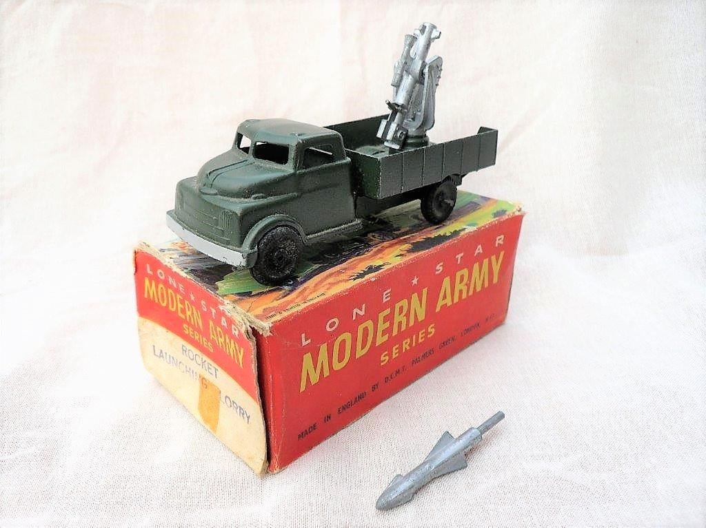Lone star Engeland army truck met raket lanceer installatie., Ophalen of Verzenden