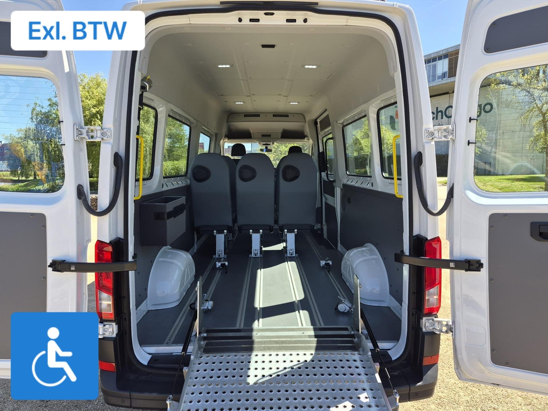 Volkswagen Crafter L4H3 Rolstoelbus Groepsvervoer 8+2, Stof, Gebruikt, 8 stoelen, 4 cilinders