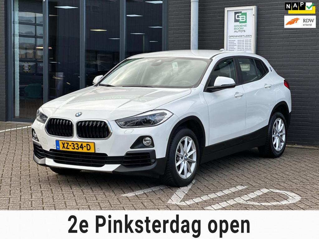 BMW X2 SDrive18i High Executive/XENON/NAVI/AUTOMAAT/NETTE ST, Auto's, BMW, Euro 6, Wit, 3 cilinders, 1390 kg
