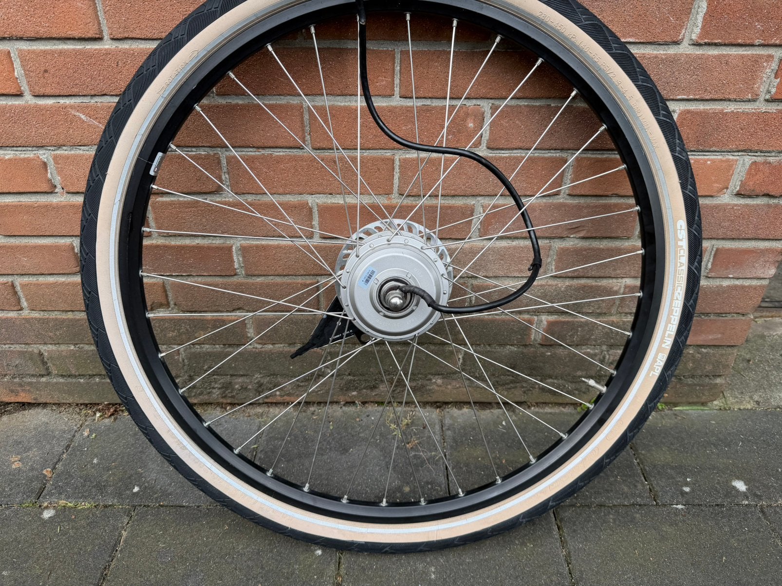 Cortina ecomo voor wiel motor,werk helemaal goed,geen slag, Fietsen en Brommers, Fietsonderdelen, Ophalen, Zo goed als nieuw, Motor
