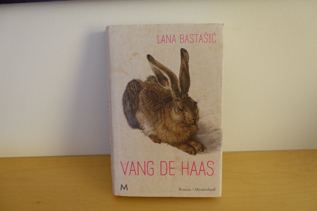 Lana Bastasic - Vang de haas -, Ophalen of Verzenden, Gelezen, Lana Bastasic, Nederland