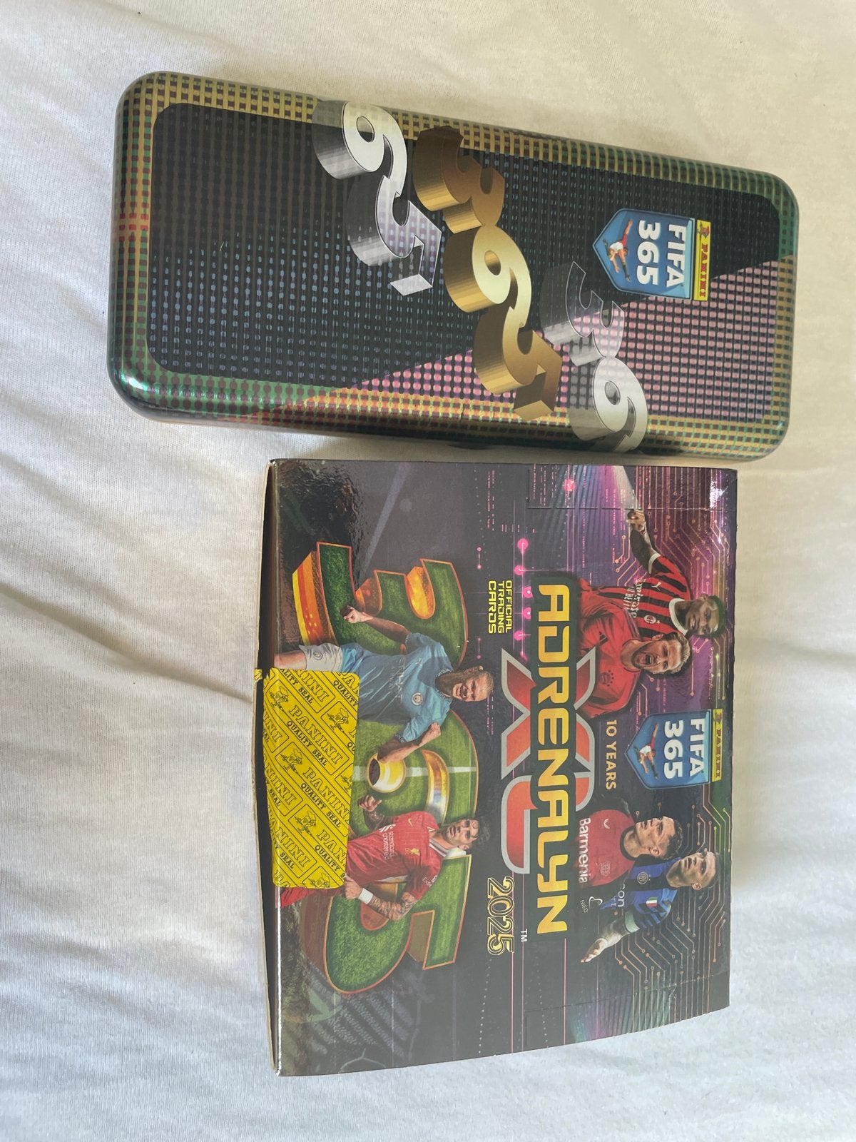 Panini FIFA 365 Adrenalyn XL 2025 Collectors Tin, Ophalen of Verzenden, Zo goed als nieuw, Overige sporten, Spelerskaart