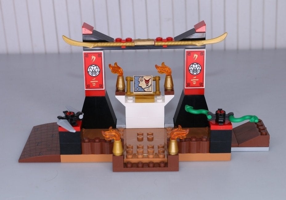 Foto 9 van Lego Juniors ninjago zane's ninjabootachtervolging 10755
