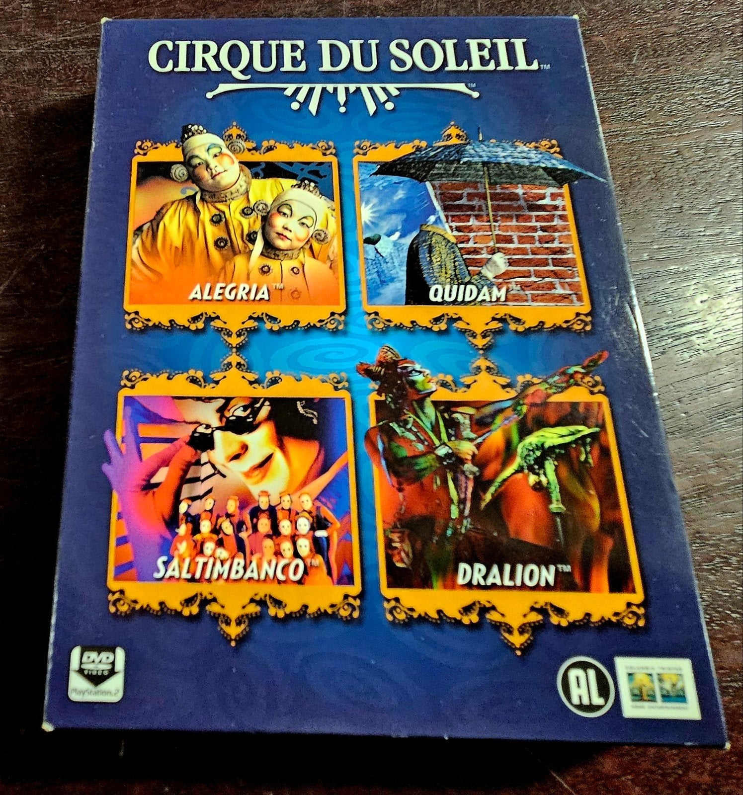 Cirque du Soleil Box - Alegria, Quidam, Saltimbanco, D, Alle leeftijden, Nederlands, Ophalen of Verzenden, Inclusief doosje