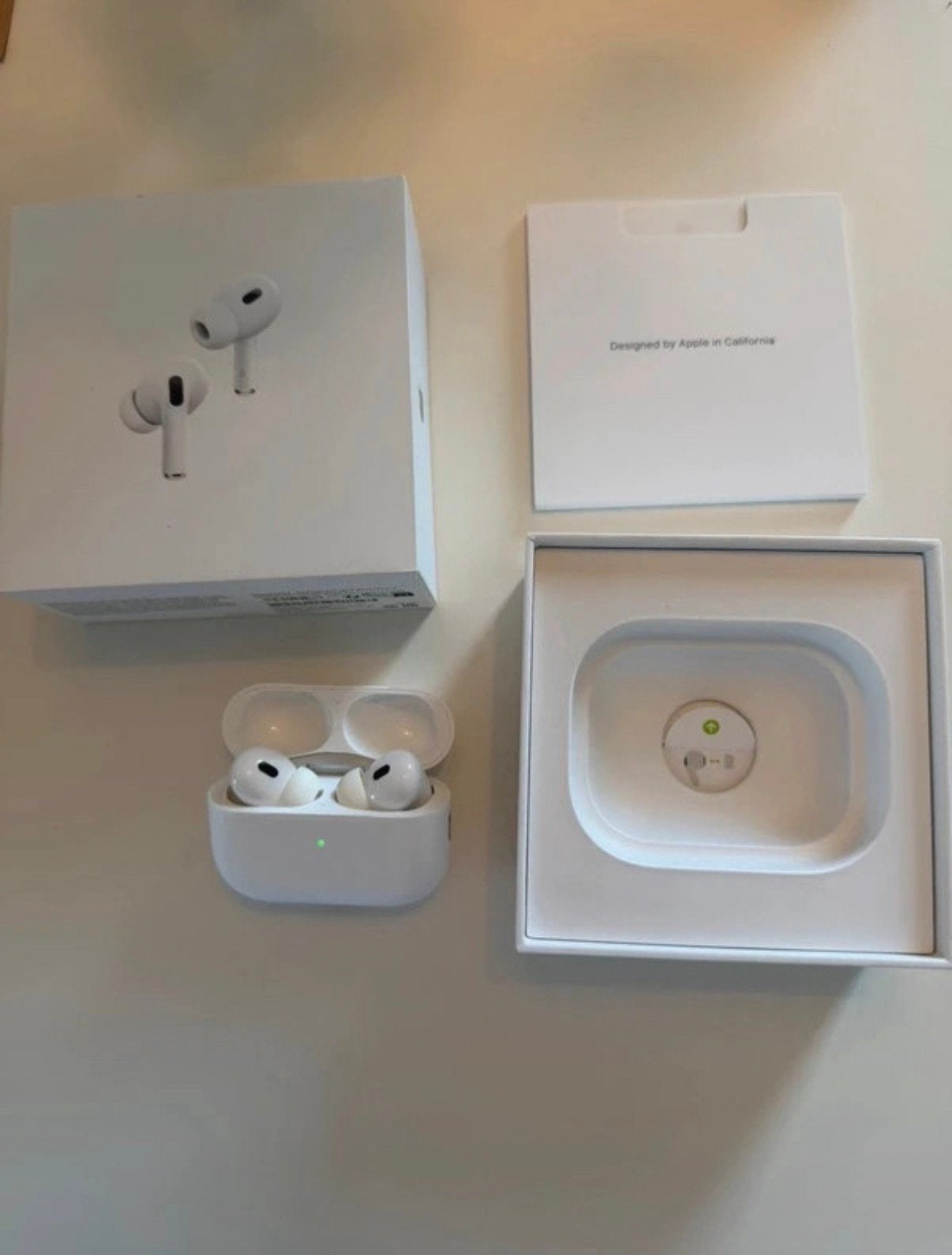 Apple AirPods Pro - met Magsafe oplaadcase (USB-C), In gehoorgang (in-ear), Ophalen of Verzenden, Zo goed als nieuw, Apple