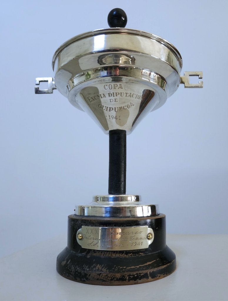 ART DECO Spaanse TENNISCUP 1941 San Sebastián / ZILVER, Ophalen of Verzenden, Zilver