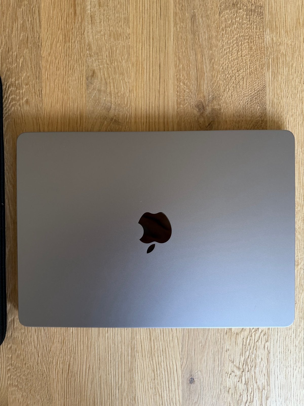 Foto 2 van Apple MacBook Air M2 2022 8GB RAM Space Grey 100% BAT CAP!!