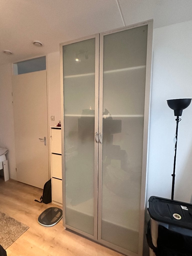 IKEA PAX kledingkast 100x236 met matglazen deuren, Ophalen, Met deur(en), Gebruikt, 100 tot 150 cm