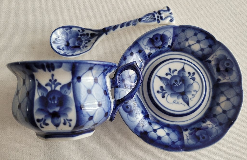 Gzhel porseleinen set, Antiek en Kunst, Ophalen of Verzenden