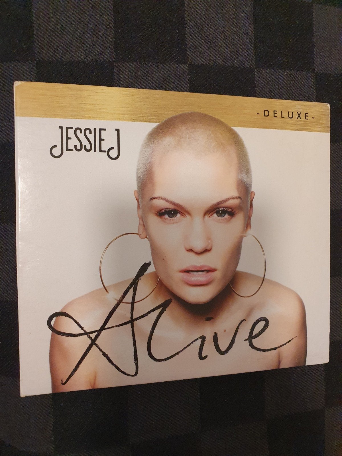 jessie j alive digipack, Verzenden