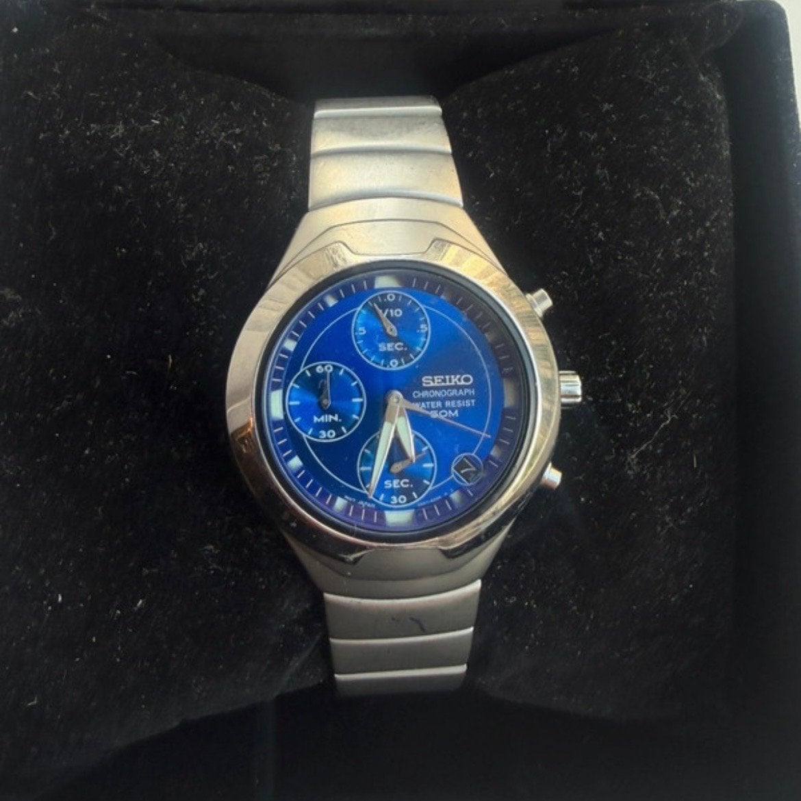Seiko Chronograph Quartz V657-6210 Vintage 37mm, Sieraden, Tassen en Uiterlijk, Staal, Polshorloge, Ophalen of Verzenden, Zo goed als nieuw