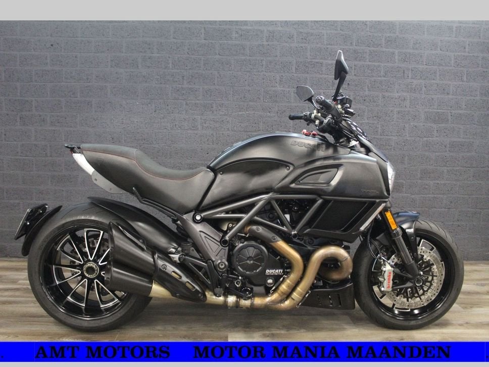 DUCATI DIAVEL (bj 2018) 15,986 km Performance, DUCATI, 2 cilinders, 1198 cc, Motorrijbewijs A
