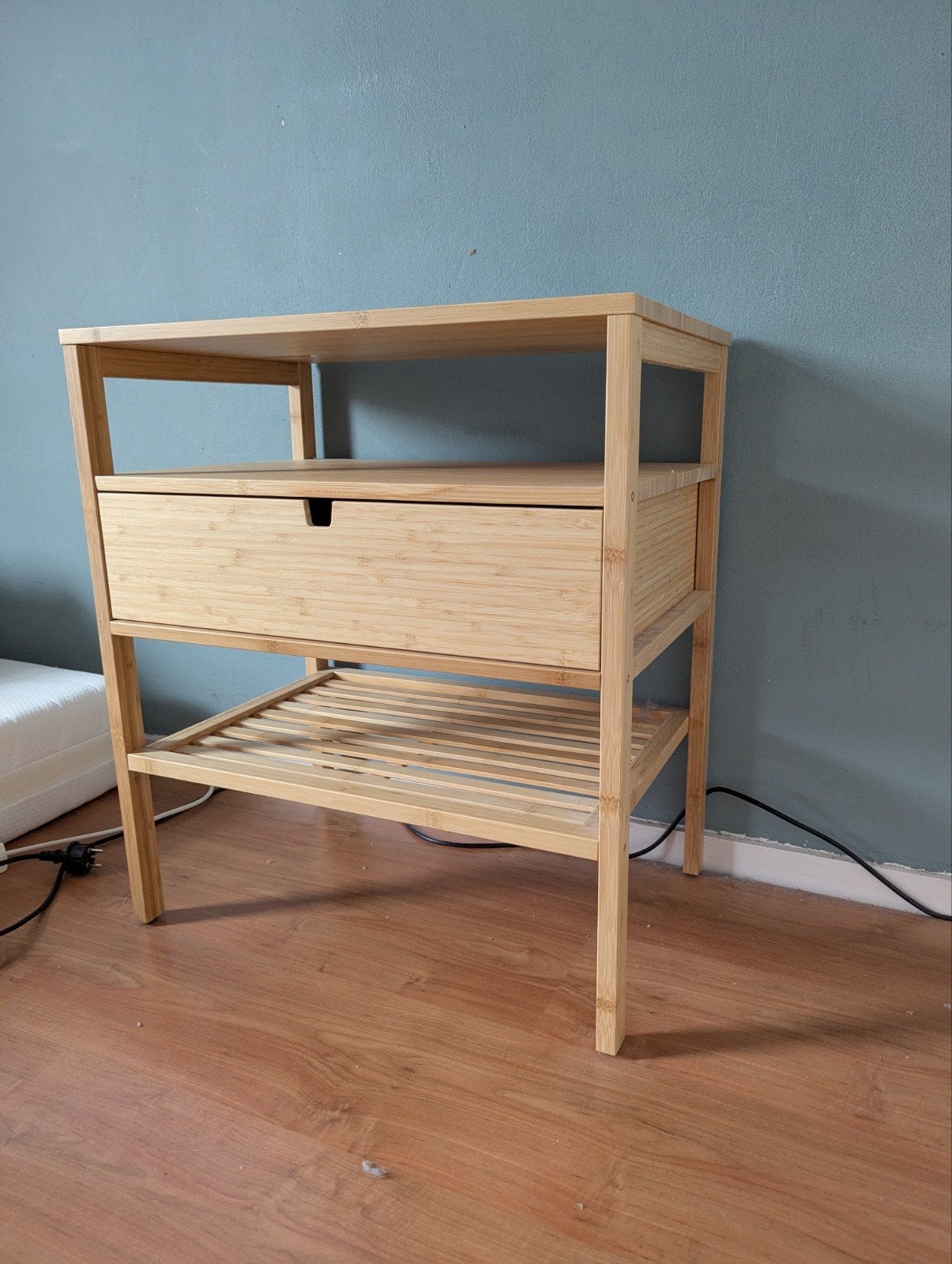 IKEA NORDKISA nachtkastje bamboe, Ophalen, 55 tot 70 cm, Zo goed als nieuw, 45 tot 65 cm