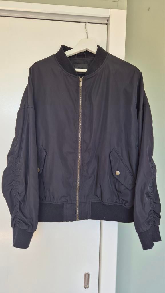 Bomber jack mt 42, Ophalen of Verzenden, Zo goed als nieuw, Zwart