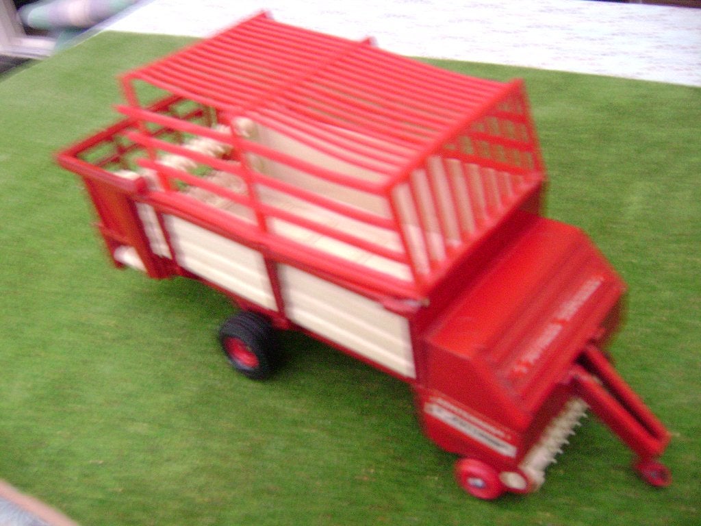Pottinger Erntewagon II opraapwagen van Britains nr. 9578, Hobby en Vrije tijd, Ophalen of Verzenden, Gebruikt, Tractor of Landbouw