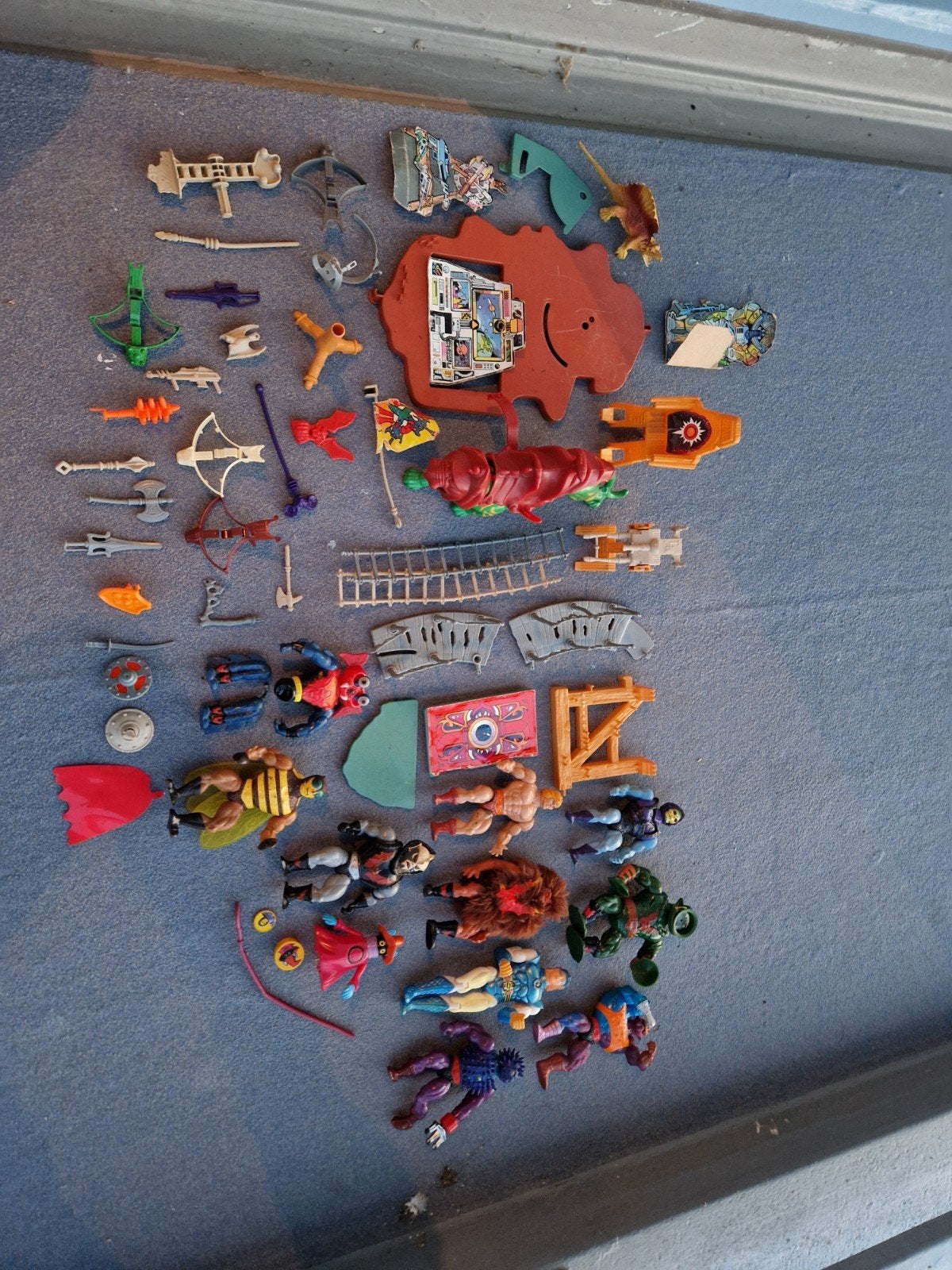 He-man poppen, wapens en kasteel onderdelen, Ophalen of Verzenden, Gebruikt