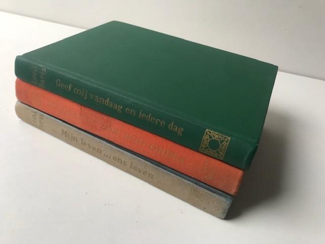 3 Romans van Leni Saris. Uitgever:  Westfriesland- Hoorn, Boeken, Ophalen of Verzenden, Zo goed als nieuw, Leni Saris, Nederland