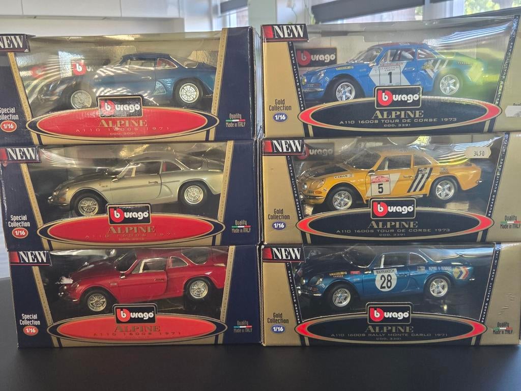 Alpine Renault A110 collectie zes modellen Bburago 1:16 OVP, Ophalen of Verzenden, Zo goed als nieuw, Auto, Bburago