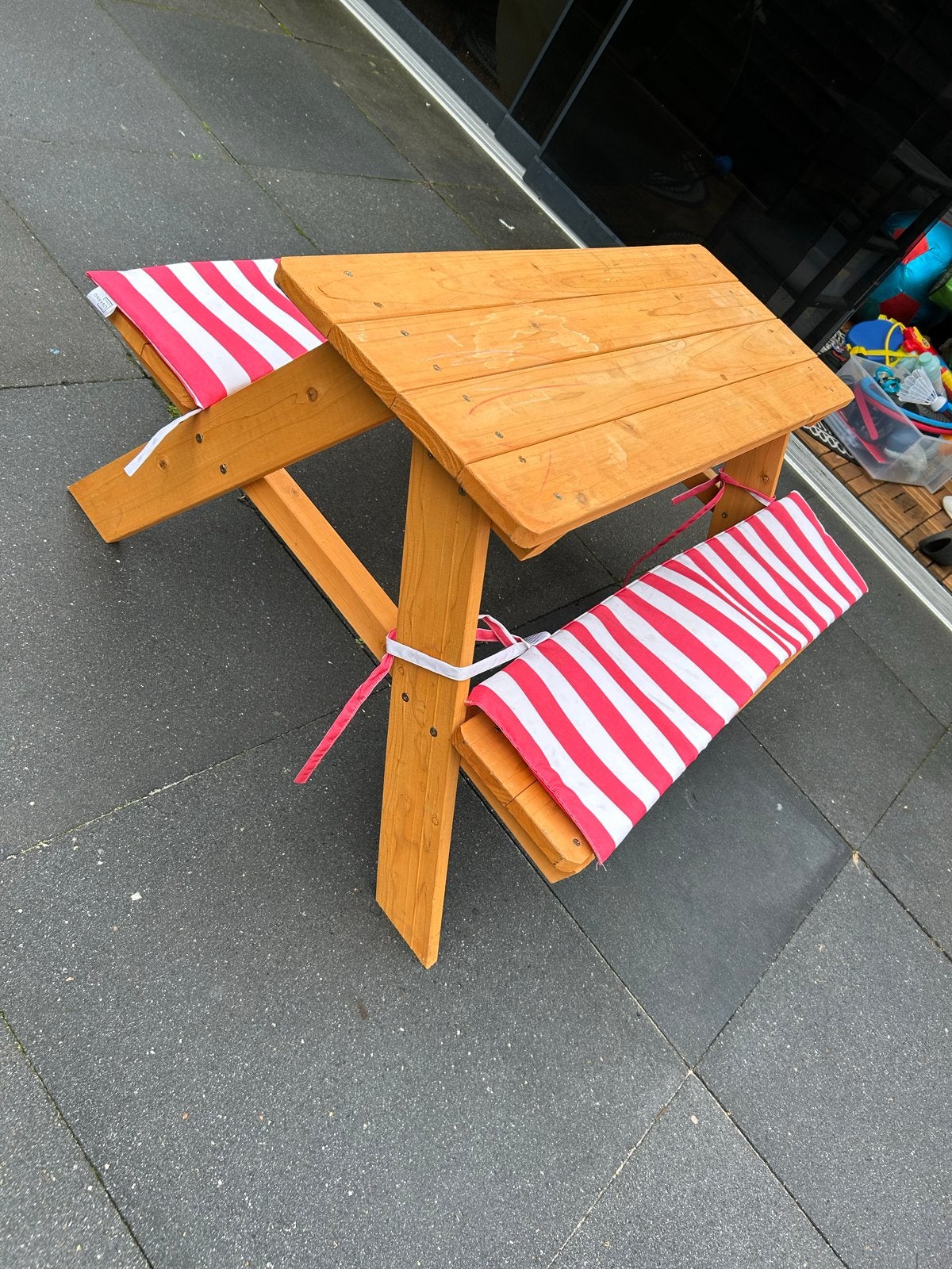 Houten kinderpicknicktafel met kussens, Tuin en Terras, Zo goed als nieuw, Rechthoekig, Hout, Ophalen