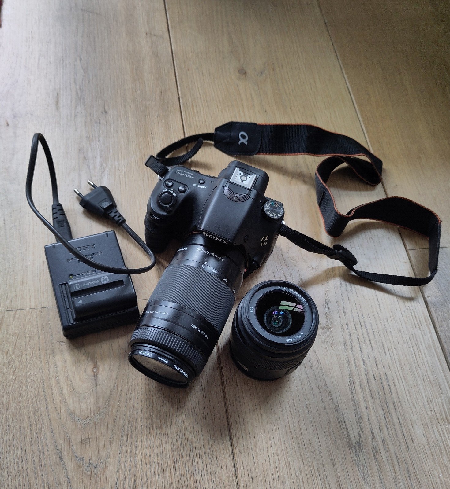 Sony Alpha A58 spiegelreflexcamera met 2 lenzen en oplader, Audio, Tv en Foto, Fotocamera's Digitaal, Spiegelreflex, Zo goed als nieuw