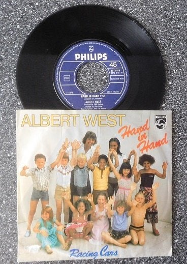Albert West - hand in hand, Cd's en Dvd's, Vinyl | Nederlandstalig, Verzenden, Zo goed als nieuw, 7 inch, Levenslied of Smartlap