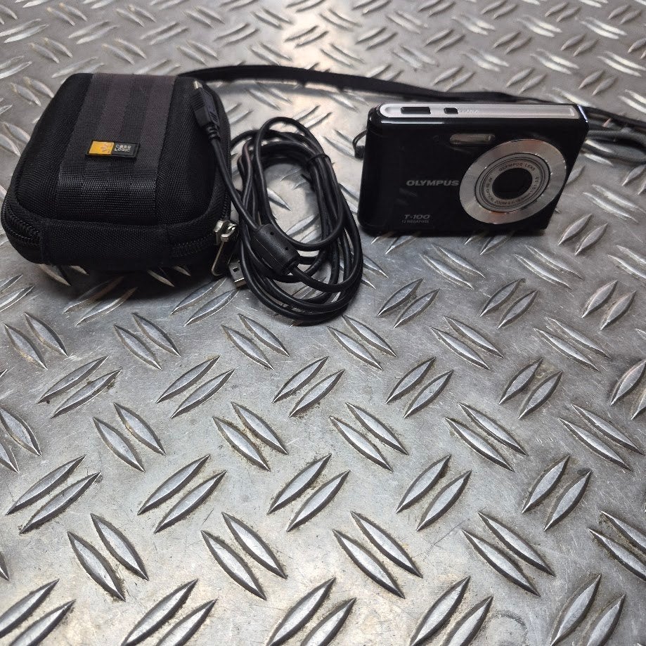 Olympus T-100 12MP camera Zeer net met garantie, Ingebouwde flitser, 12 megapixels, Ophalen of Verzenden, Zo goed als nieuw