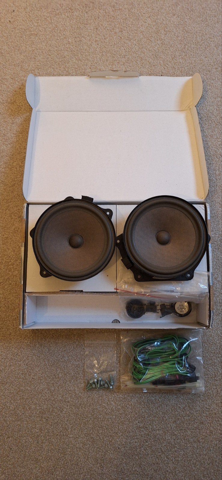 Originele Audi A2 luidsprekerset (nieuw in verpakking), Auto diversen, Autoradio's, Ophalen of Verzenden, Zo goed als nieuw