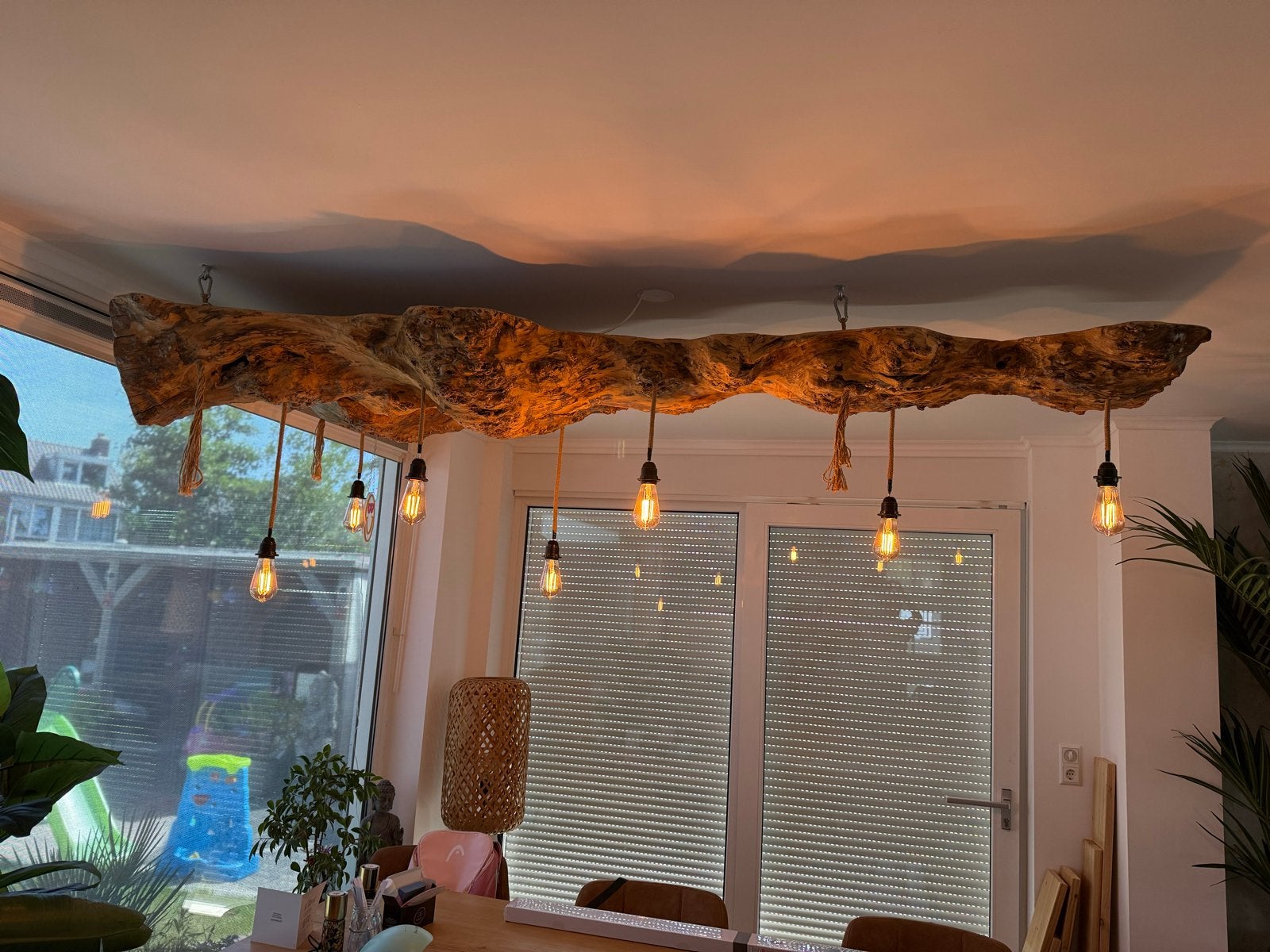 Unieke boomstam lamp met sfeervolle verlichting, Ophalen, Zo goed als nieuw, Hout